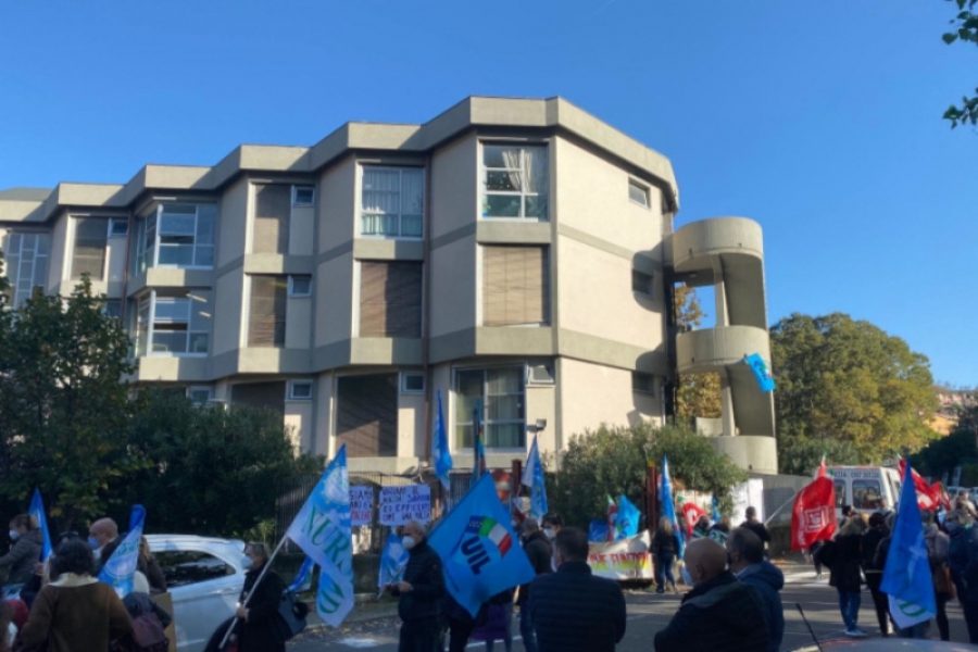 Uil pensionati e Fnp Cisl La Spezia: “No alla Mazzini struttura Covid”